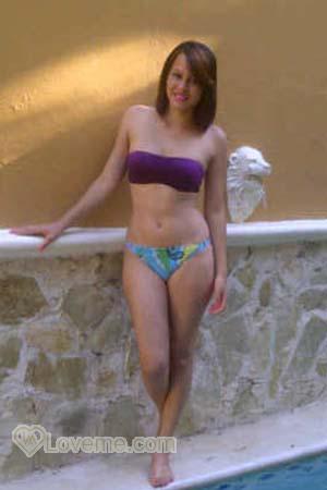 132469 - Wilnelia Age: 22 - Dominican Republic