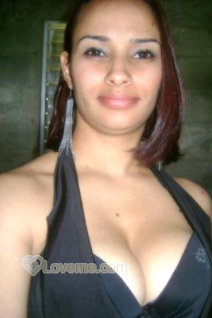 150826 - Elizabeth Age: 36 - Dominican Republic