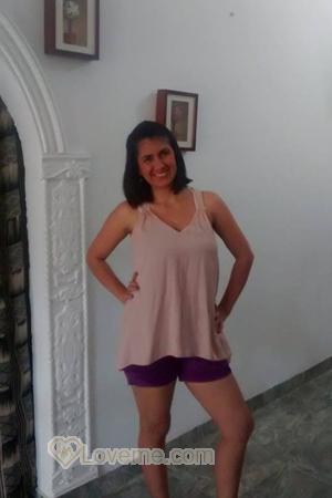 161997 - Wendy Age: 41 - Colombia