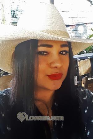 172820 - Sandra Age: 34 - Colombia