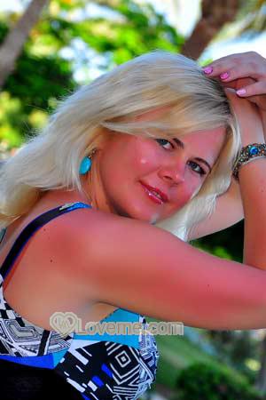 174993 - Yuliia Age: 38 - Ukraine