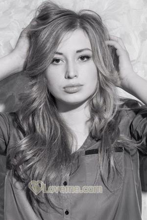 176614 - Irina Age: 28 - Ukraine