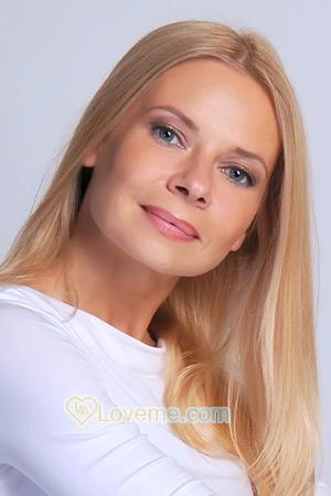176689 - Julia Age: 51 - United Arab Emirates