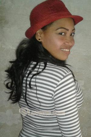 181326 - Yuli Age: 34 - Colombia