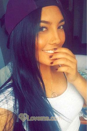 181816 - Juliana Age: 25 - Colombia