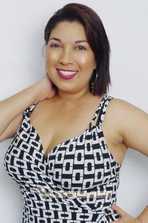 189683 - Giselle Age: 40 - Colombia