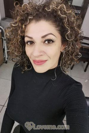 199851 - Marjorie Age: 39 - Costa Rica