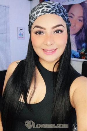 201729 - Sandra Age: 36 - Colombia