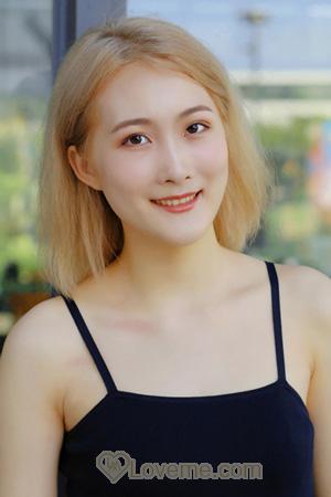 203743 - Shiqi Age: 24 - China