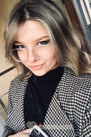 203955 - Anastasia Age: 20 - Ukraine