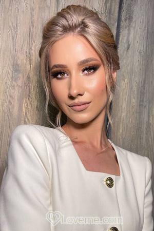 205834 - Daria Age: 24 - Russia