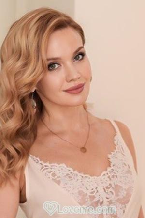 206032 - Elena Age: 41 - Ukraine
