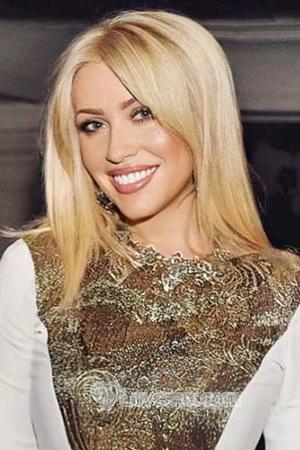 206789 - Ekaterina Age: 40 - Russia