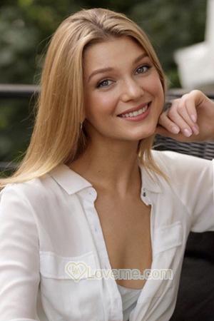 208118 - Svitlana Age: 29 - Ukraine
