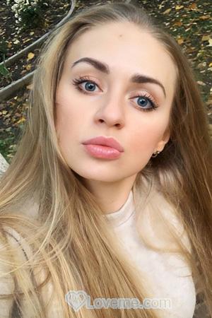 208586 - Svetlana Age: 30 - Russia