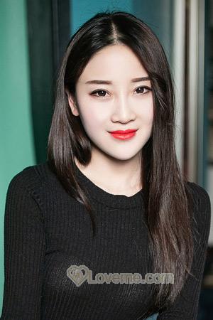 210962 - Caroline Age: 32 - China
