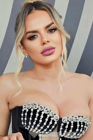 210981 - Simona Age: 32 - Romania