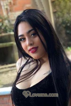 211252 - Alejandra Age: 22 - Colombia
