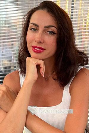 211333 - Olga Age: 39 - Estonia