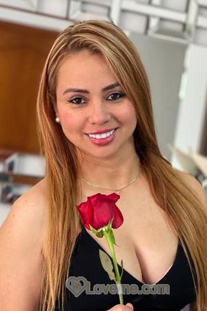 211778 - Martha Age: 39 - Colombia