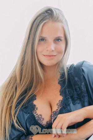 212204 - Elizaveta Age: 23 - China