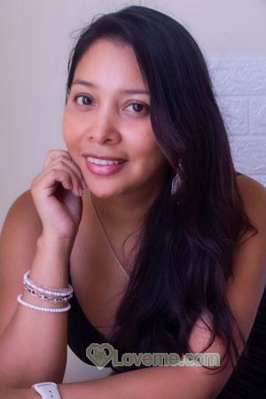 213875 - Estefani Age: 33 - Peru