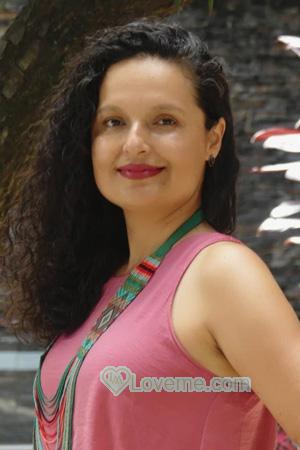 215918 - Alba Age: 44 - Colombia