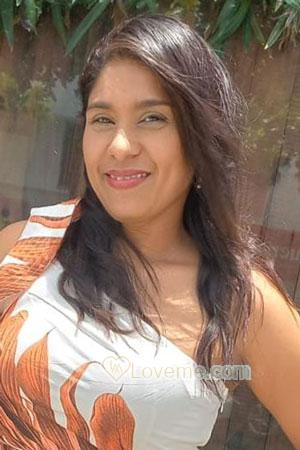 216373 - Dinayra Age: 40 - Colombia