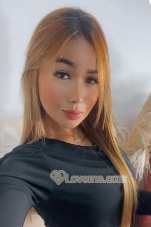 216417 - Yulieth Age: 24 - Colombia