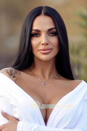 218904 - Diana Age: 32 - Ukraine