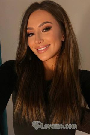 222414 - Valentina Age: 32 - Ukraine