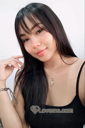 222639 - Daniela Age: 26 - Colombia
