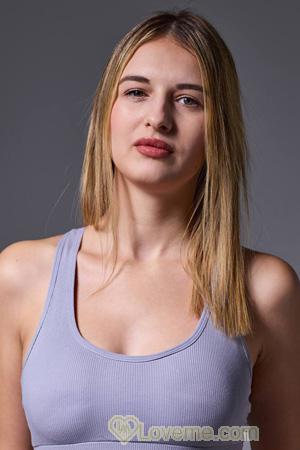 223373 - Anzhelika Age: 23 - Ukraine