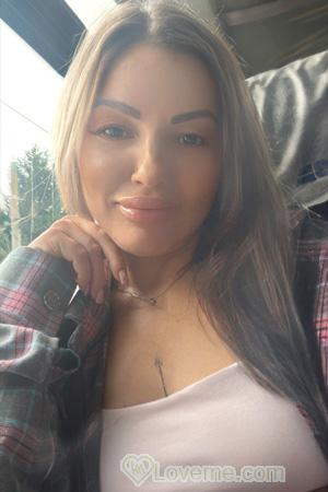 225266 - Viktoriia Age: 43 - Ukraine