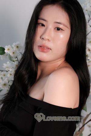 228151 - Pham Nhu Tram Age: 25 - Vietnam