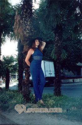 53905 - Julia Age: 34 - Russia