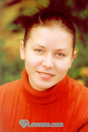 55755 - Elena Age: 25 - Russia