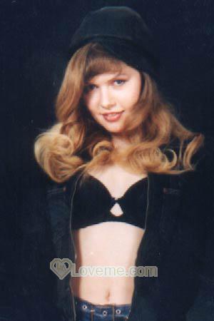 59704 - Irina Age: 21 - Ukraine