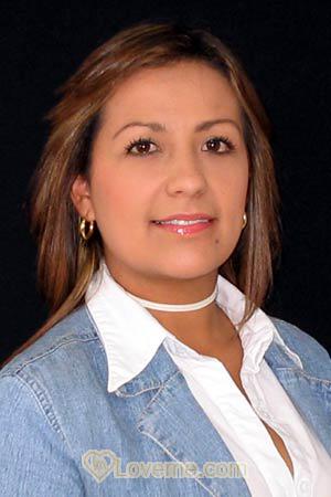 63958 - Claudia Age: 34 - Colombia