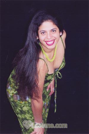 66132 - Laura Age: 30 - Peru