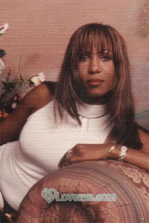 72166 - Vicky Age: 51 - Costa Rica