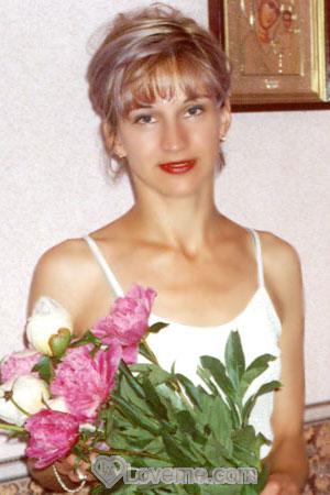 72192 - Svetlana Age: 35 - Russia