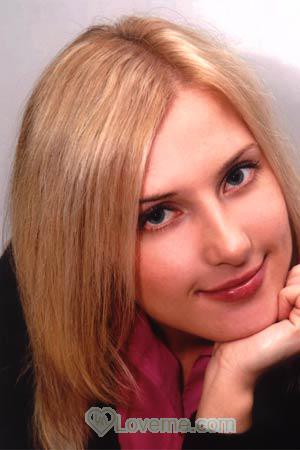 74685 - Dina Age: 27 - Russia