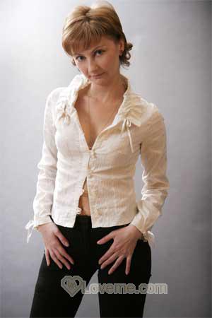 74805 - Yulia Age: 34 - Russia