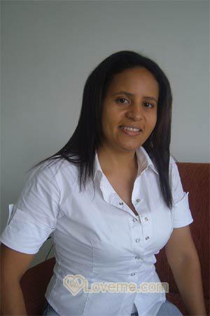 79146 - Liliana Age: 40 - Colombia