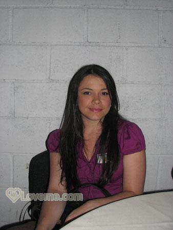 sexy-latin-women-021