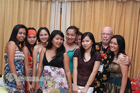 women-of-philippines-063