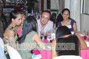 young-filipino-women-017