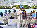 cartagena-women-boat-1104-12