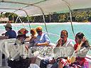 cartagena-women-boat-1104-13